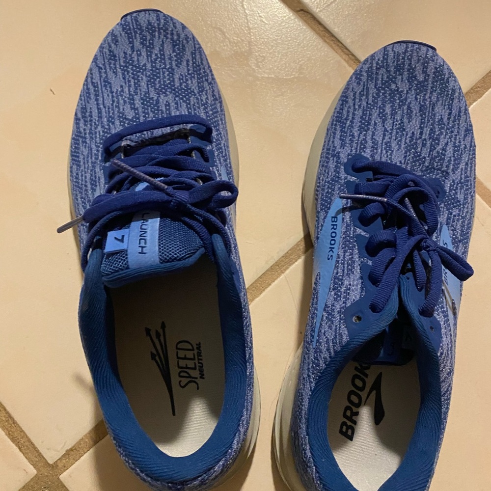 Brooks Launch 7